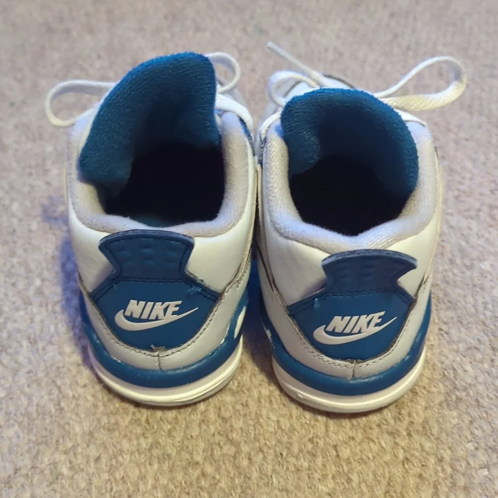 Air Jordan 4 Retro OG TD Sneakers in Off White/Military Blue/Neutral Grey 10C - Picture 5 of 8